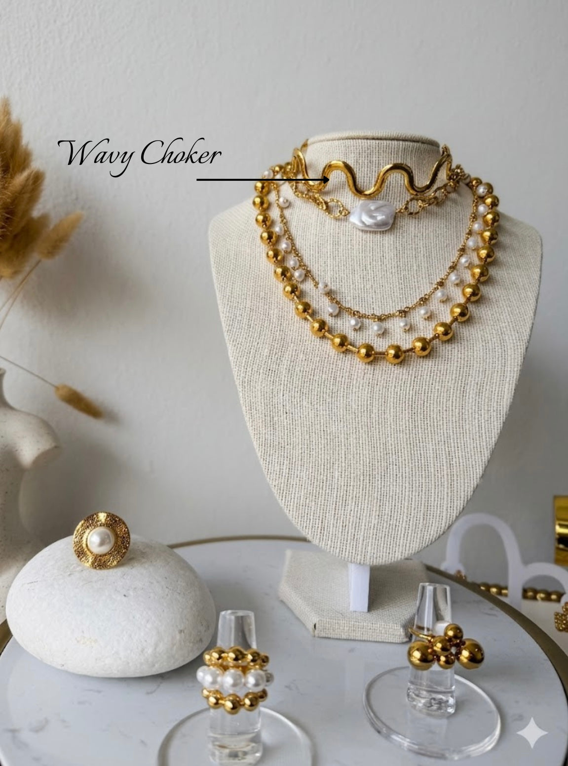 Wavy Choker